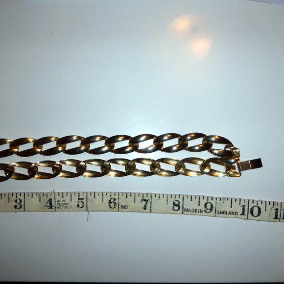 Gold-plate Linked Necklace - Picture 4 of 4